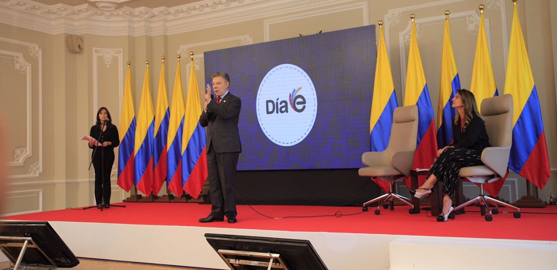 Colombia volvió a superar las metas en calidad educativa: Presidente Santos